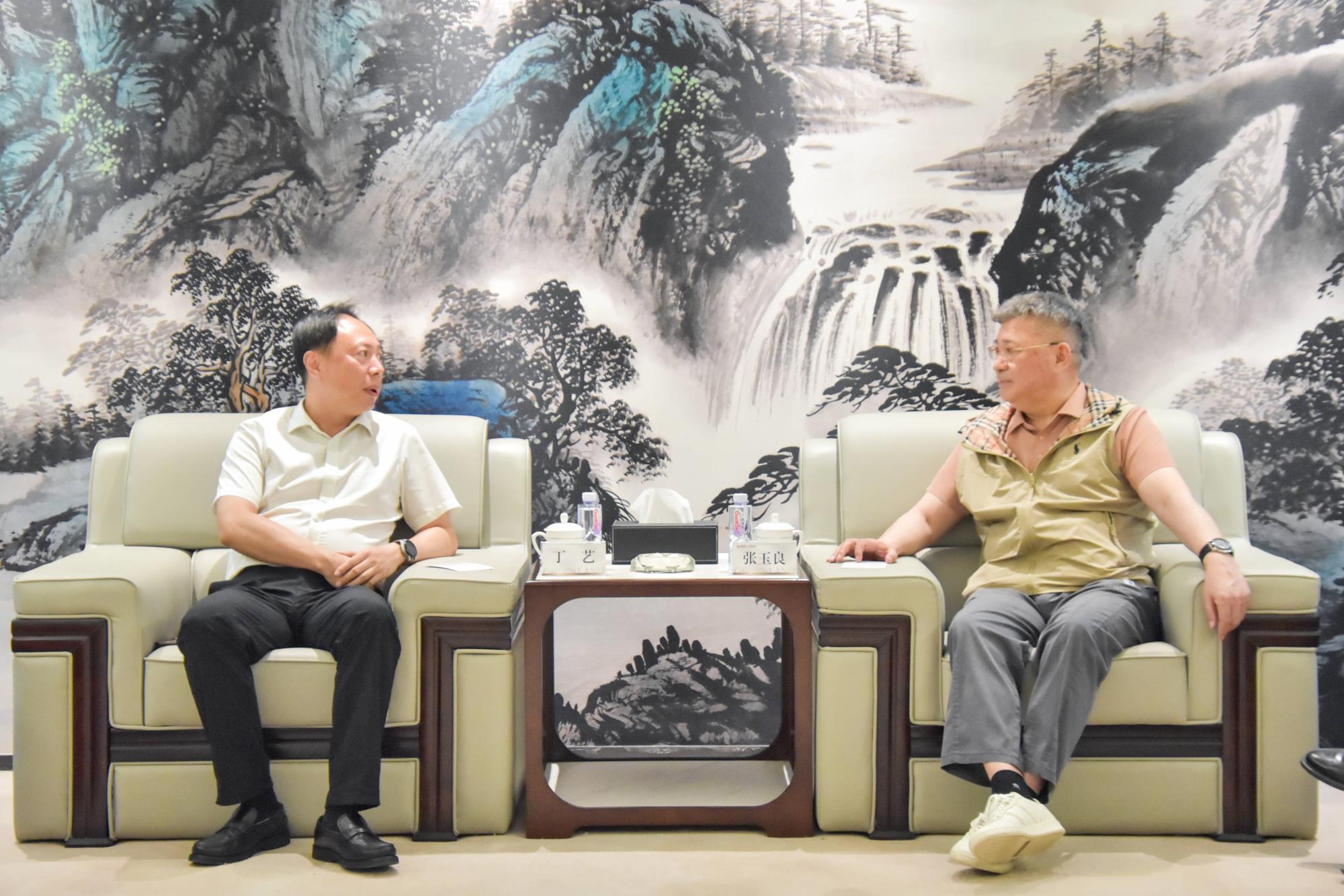 天狮娱乐官方网站图片